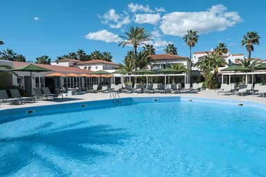 Oassium Hotel At Estival Park
