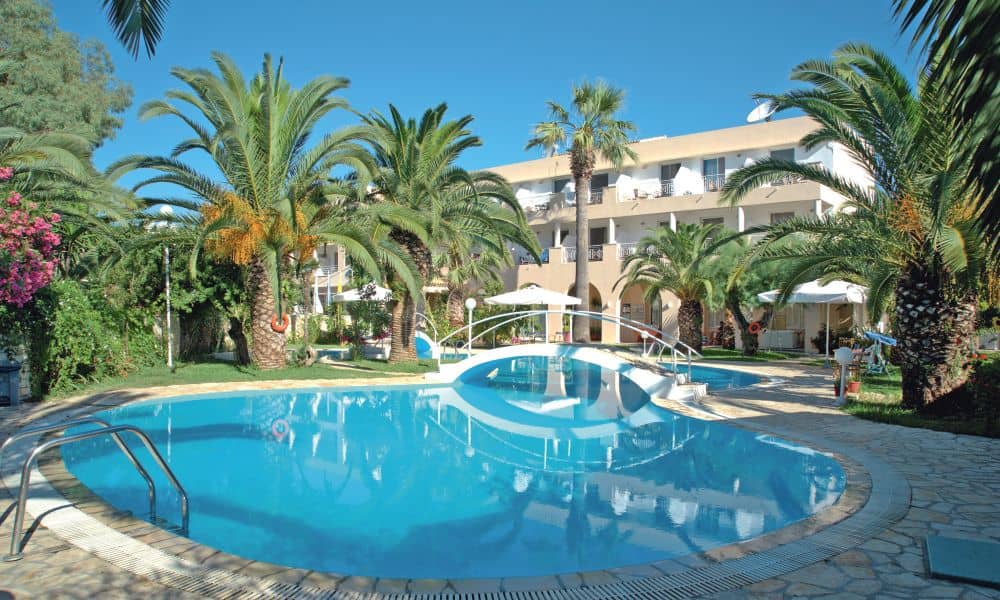 Three Stars Beach Hotel