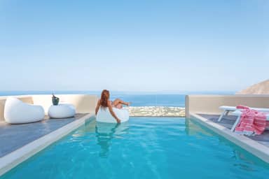 Skyfall Luxury Suites