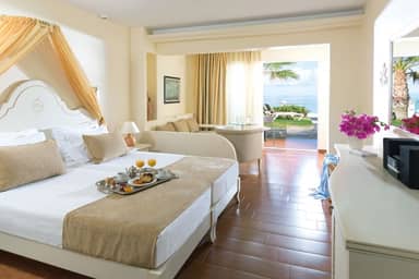Alexander Beach Hotel & Village Resort (2)