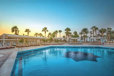 Meraki Resort