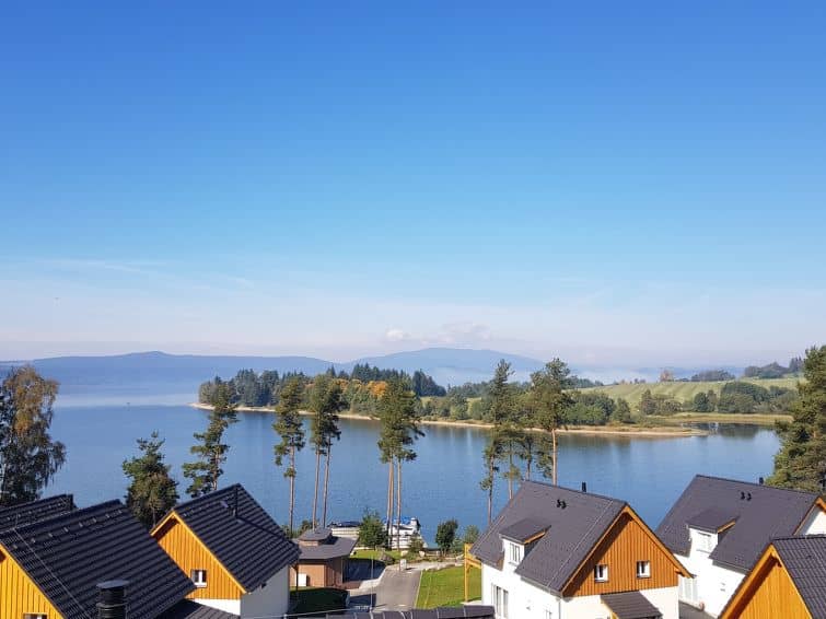 Lakeside Village (+ sauna)