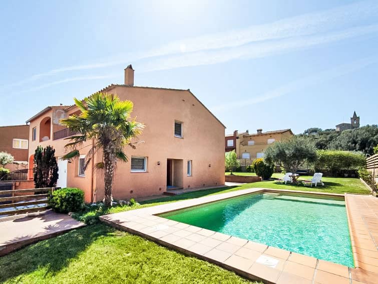 Villa Chari