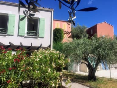 Le Domaine de l'Oliveraie 37