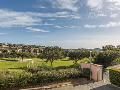 LES MAISONS DU GOLF