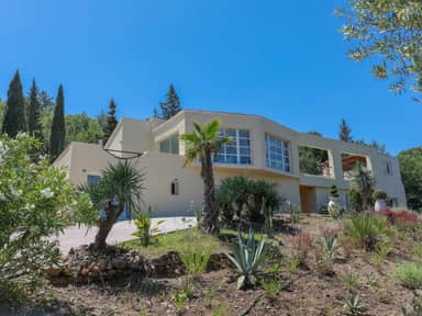 Villa Les Toscanes