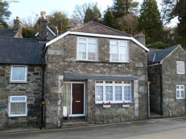 Eagles Head
