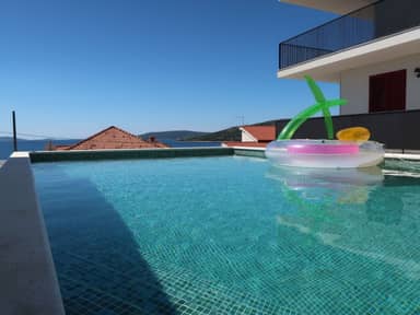 Viva-by the Sea-by the Pool