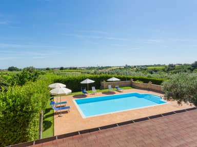 Borgo Agrituristico Il Pino (ONA202)