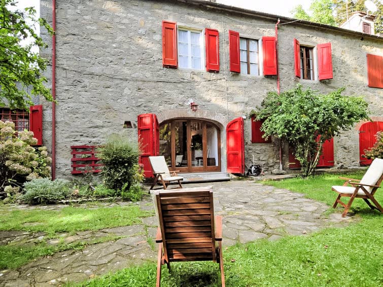 Casale Elena