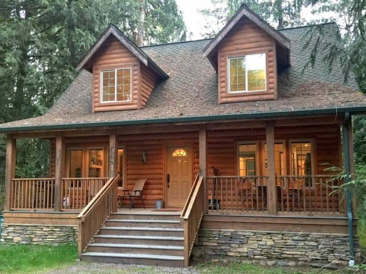 89GS-A Country Cabin With Hot Tub!
