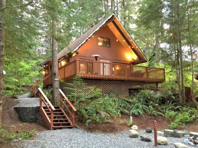 98SL Cozy Cabin w/ Hot Tub