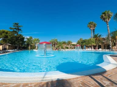Sporting Club Village
