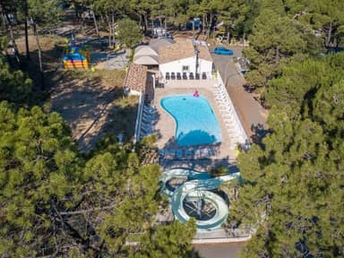 Camping La Pinède en Provence
