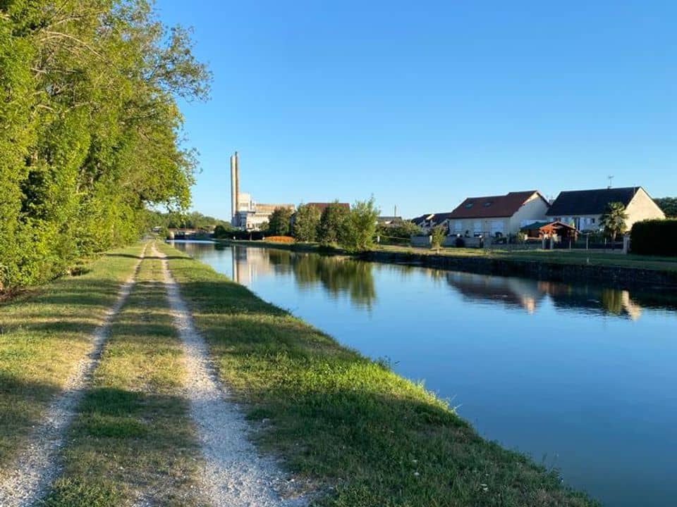 Camping La Rivière Dorée