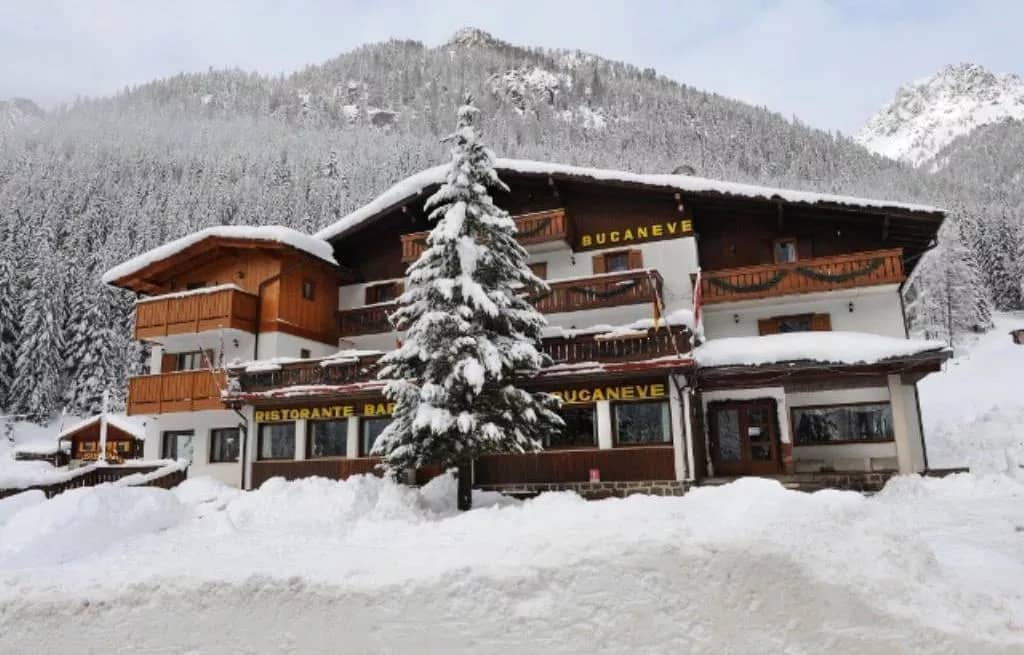 Hotel Bucaneve