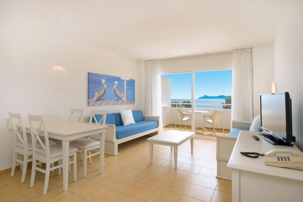 Iberostar Waves Ciudad Blanca