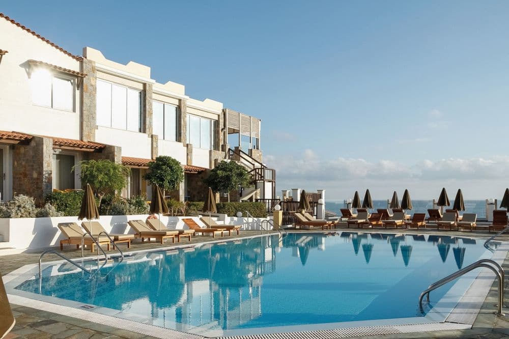 Alexander Beach Hotel & Village Resort (1)