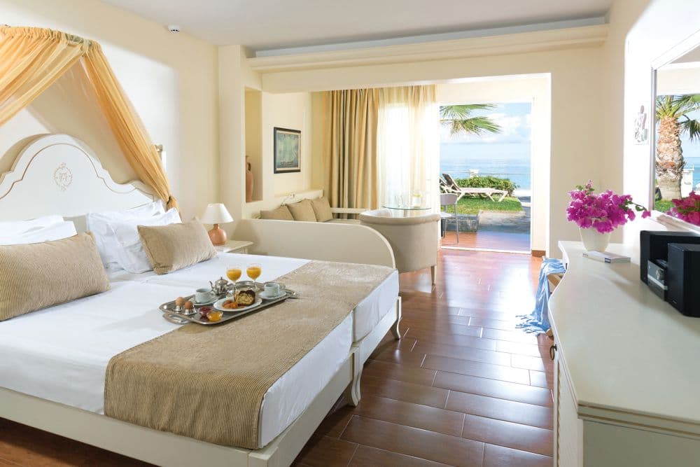 Alexander Beach Hotel & Village Resort (2)