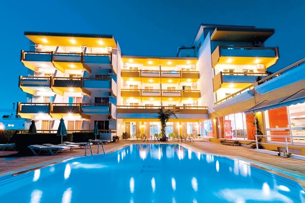 Trianta Hotel