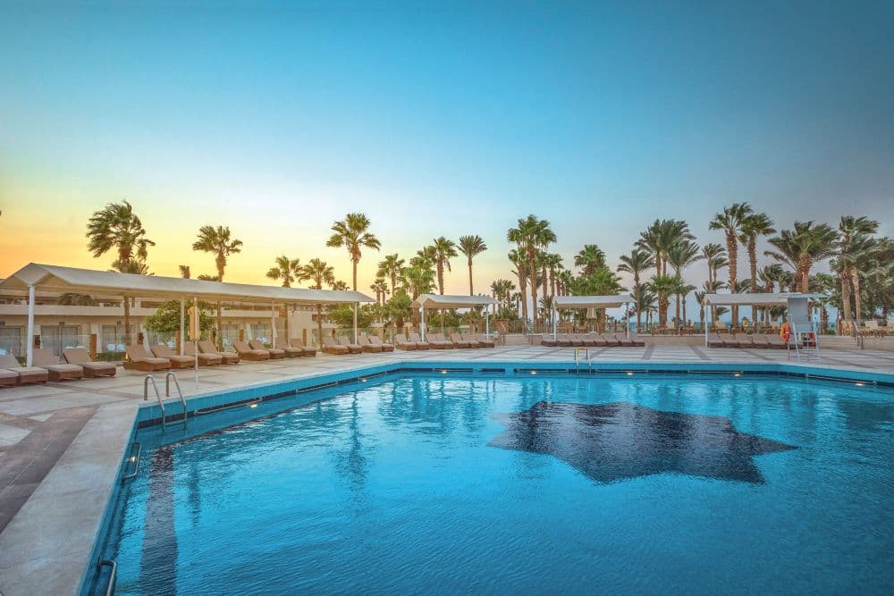 Meraki Resort