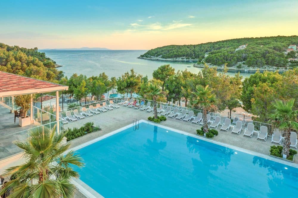 Gava Waterman Milna Resort