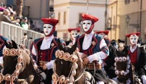 Ridders die deelnemen aan de Sartiglia van Sardinië, Italië