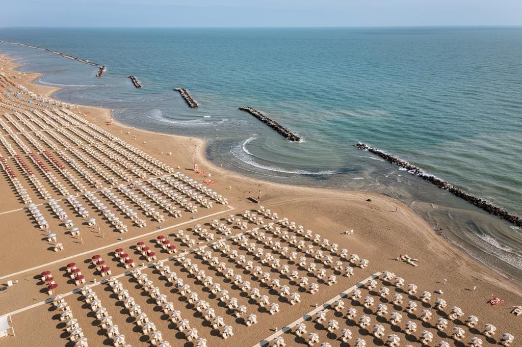 Vliegtickets naar Rimini: zo boek je slim en betaal je minder