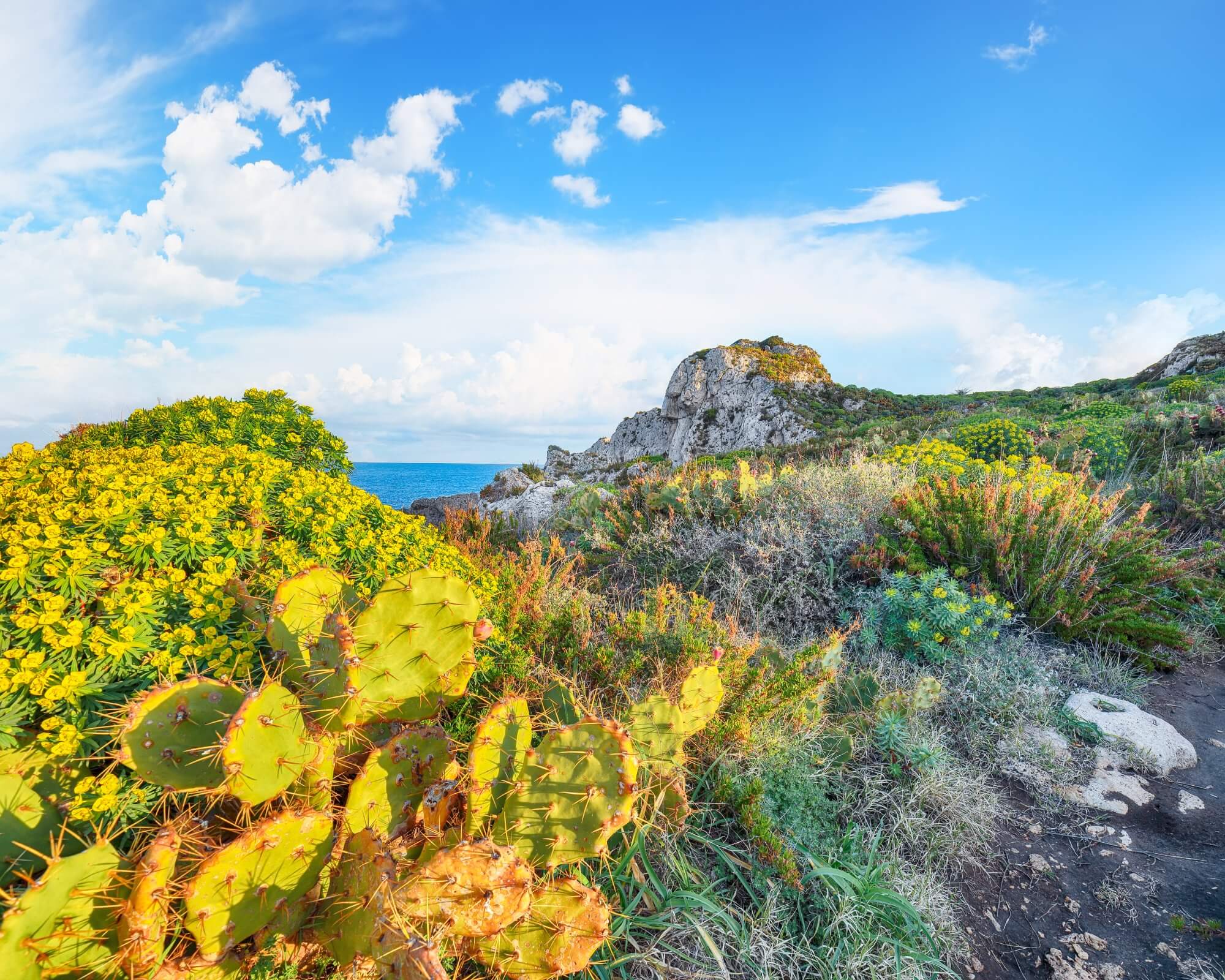 Milazzo in Sicilië: stranden, bezienswaardigheden en eilandhoppen