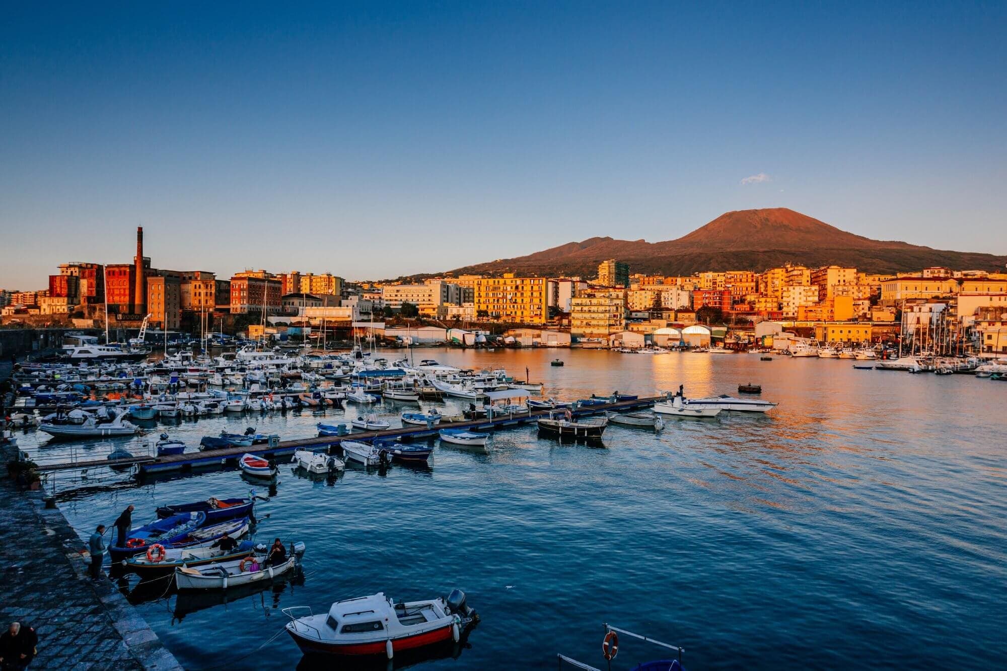 De Vesuvius: ontdek de vulkaan met slimme routes en tips