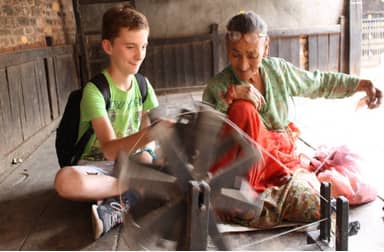 Familiereis INDIA & NEPAL AVONTUUR - 22 dagen; Gebedsvlaggen en heilige koeien
