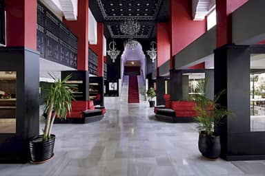 Anezi Tower Hotel en Apartments