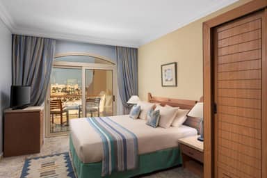 Royal Lagoons Resort