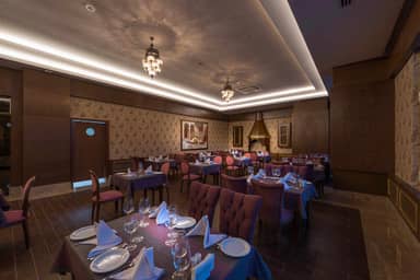 Oz Hotels Sui